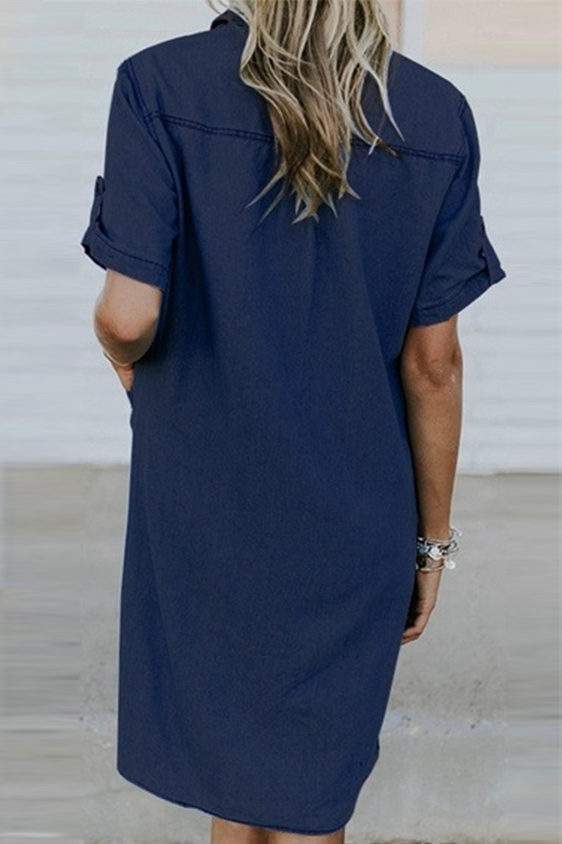 Vestidos casuales con cuello vuelto y hebilla de bolsillo