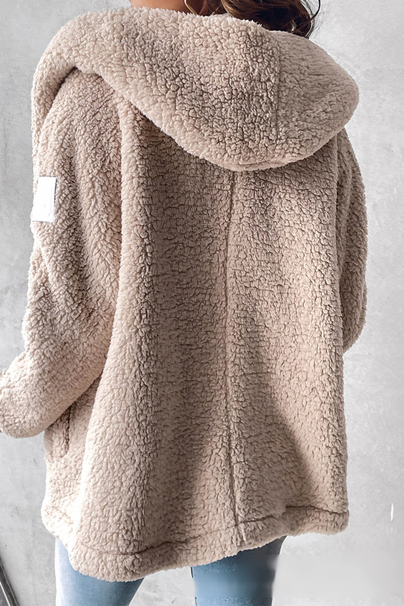 Prendas de abrigo casuales con capucha y botones de bolsillo