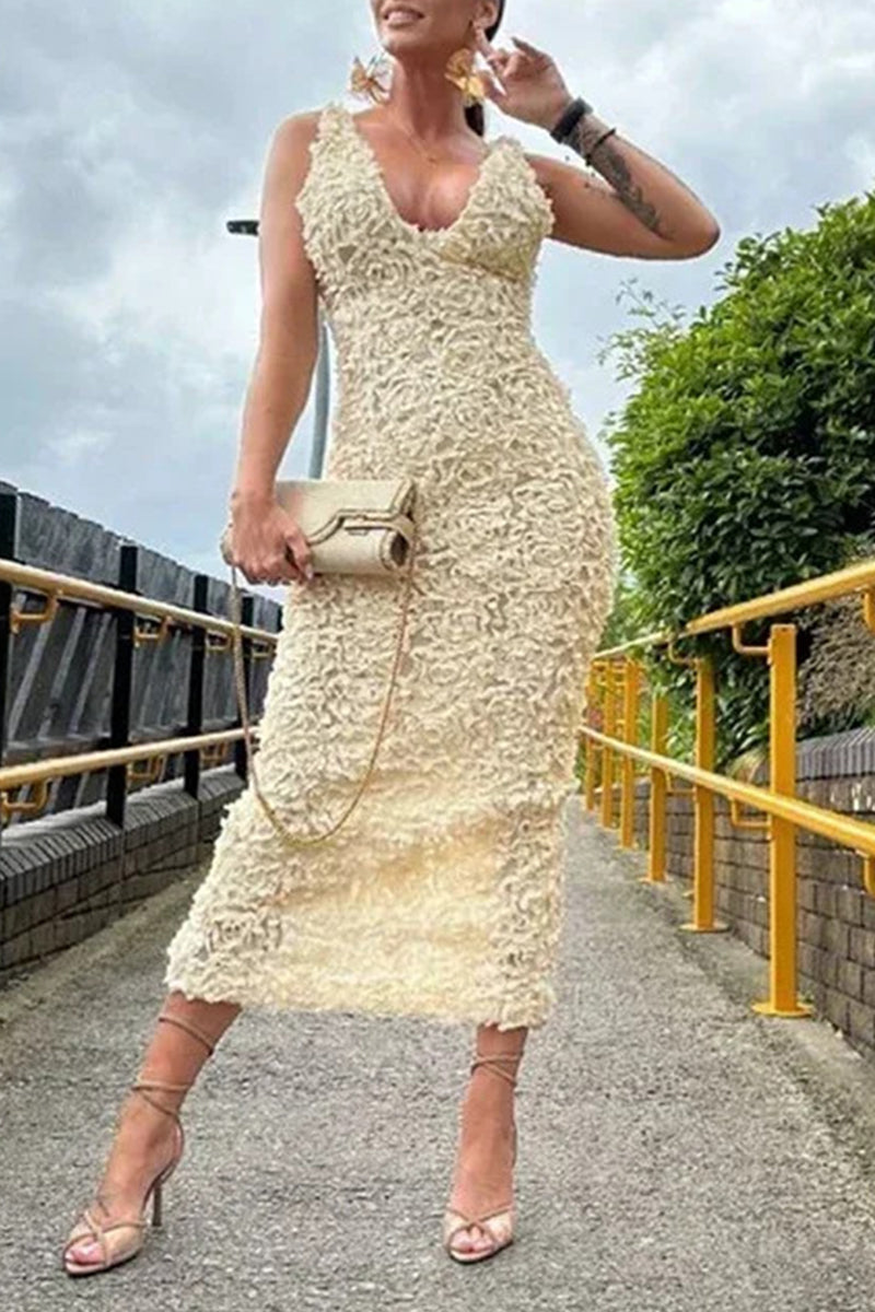 Sexy Solid Color Flower Shape V Neck One Step Skirt Dresses