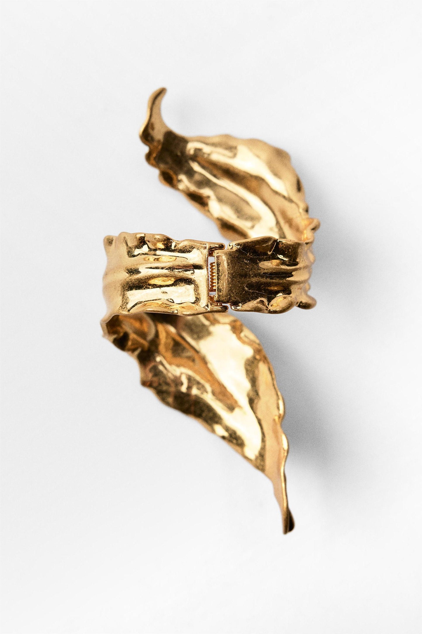 Leaf Twisted Wrap Bracelet