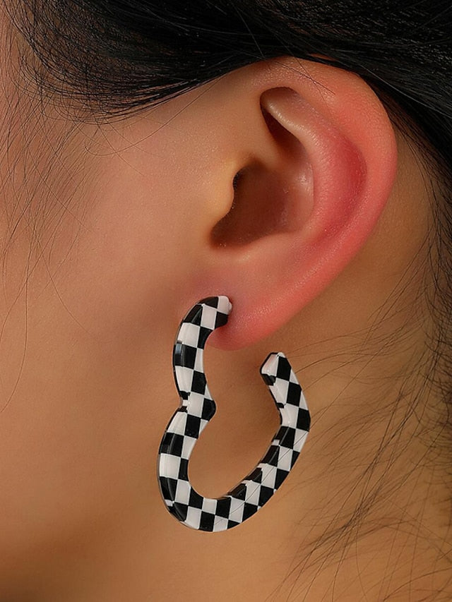 1 Pair Earrings For Daily Date Beach Acrylic Alloy Classic Fashion for Women