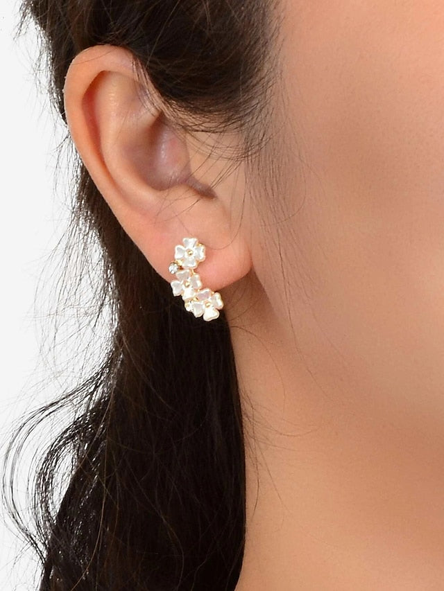 1 Pair Stud Earrings For Party Evening Street Gift Alloy Classic Petal for Women