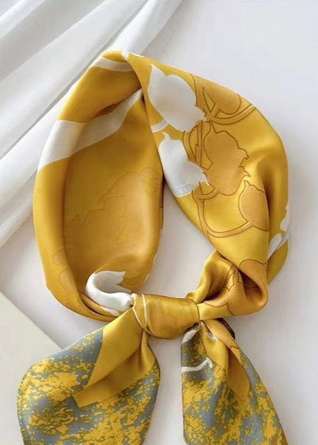 Solene Square Scarf – Floral Satin Accent 70×70cm