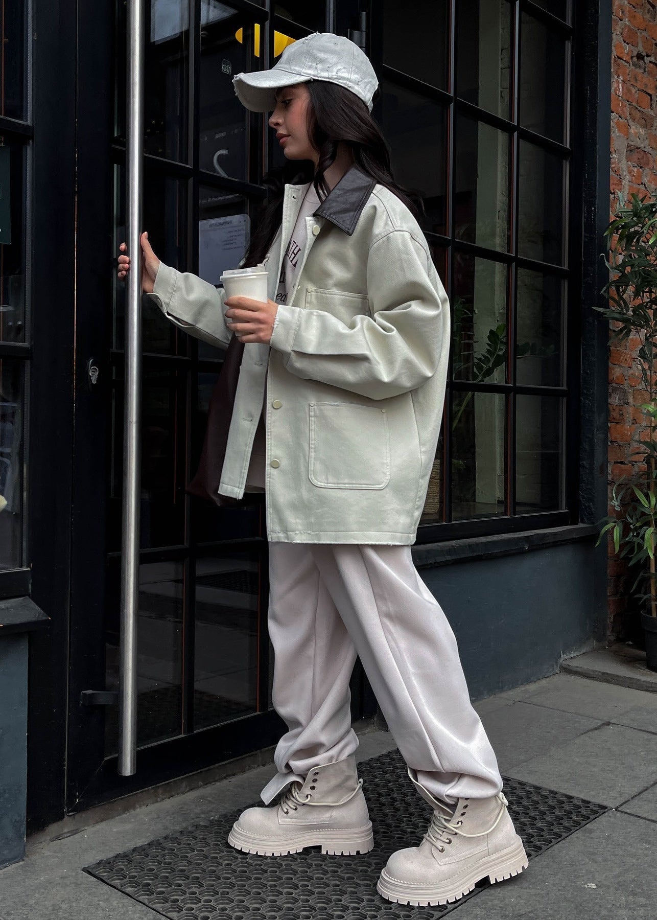 Urban Ease - Oversized Button-Up Utility Jacket