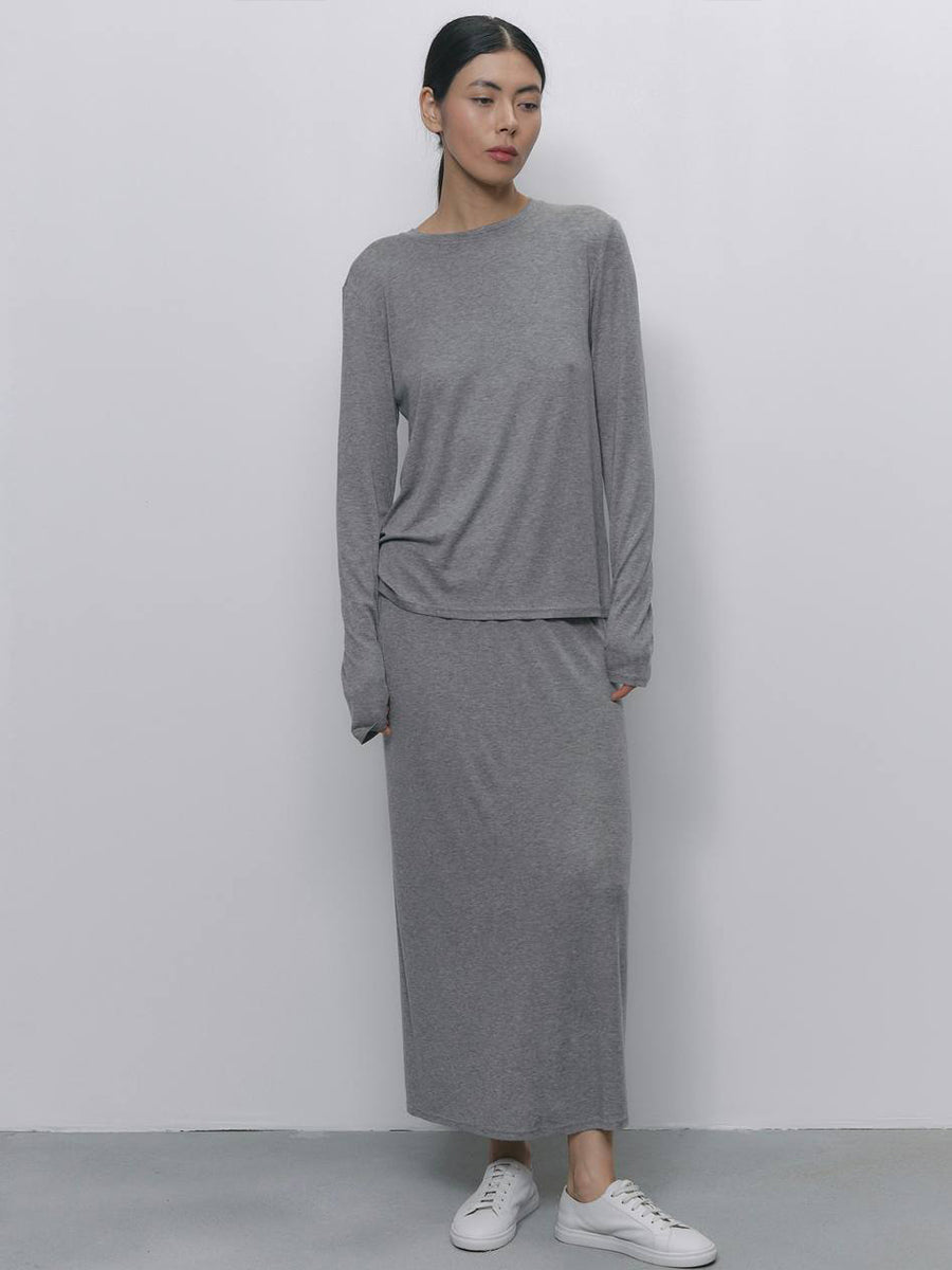 Conjunto de dos piezas de otoño e invierno para mujer, de modal suave, informal, con pantalones de pierna ancha y estampado navideño en rojo.