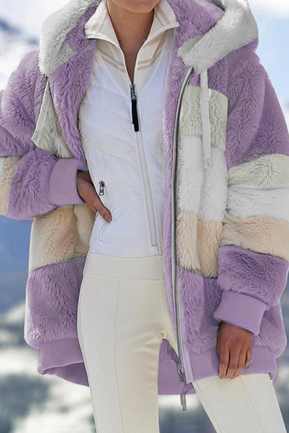 Prendas de abrigo informales con cuello y capucha, cremallera y contraste de patchwork