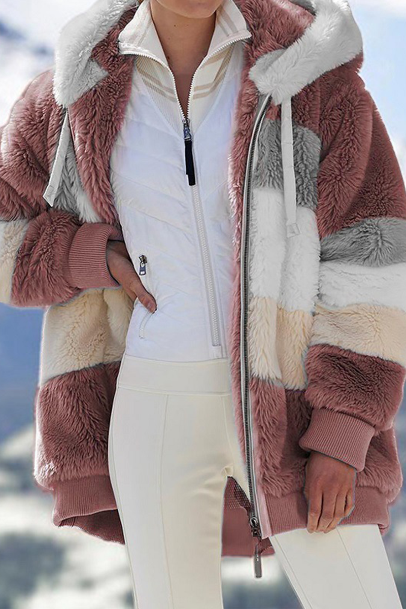 Prendas de abrigo informales con cuello y capucha, cremallera y contraste de patchwork