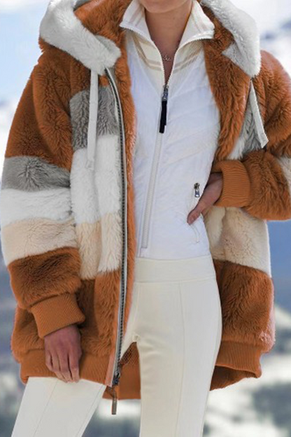 Prendas de abrigo informales con cuello y capucha, cremallera y contraste de patchwork