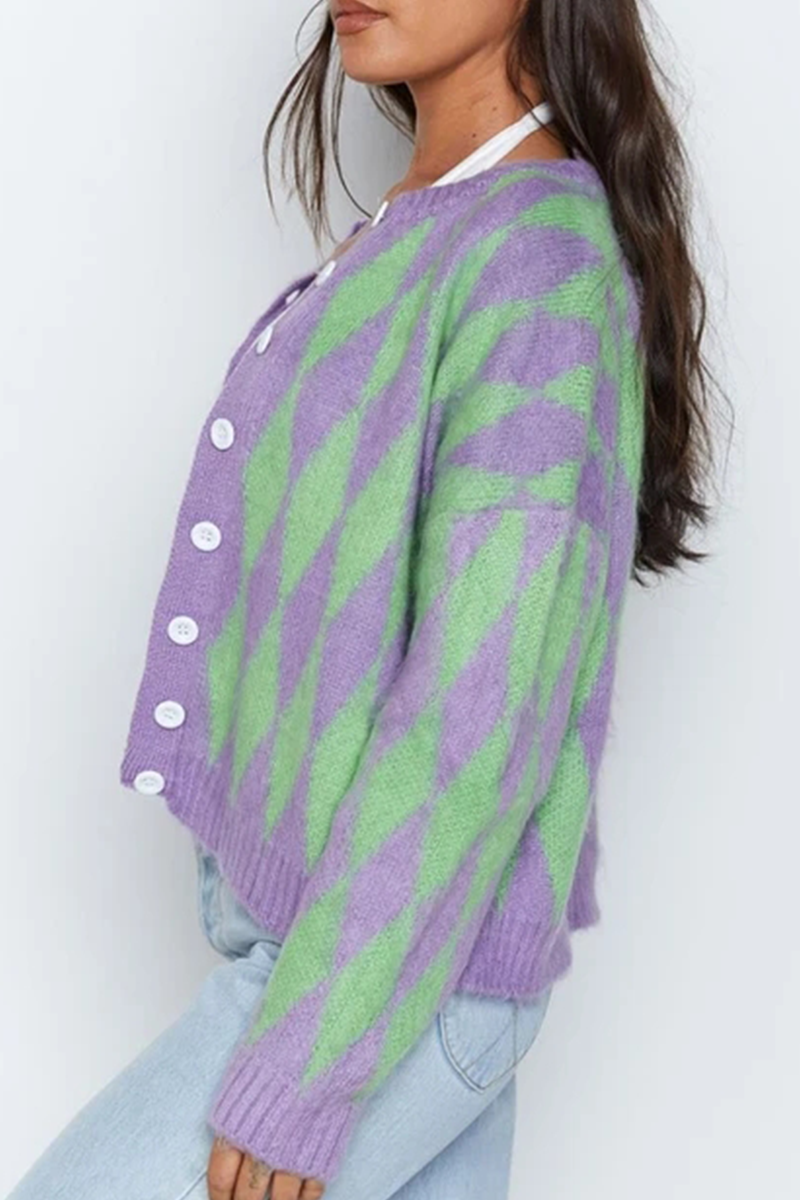 Suéter casual con hebilla geométrica