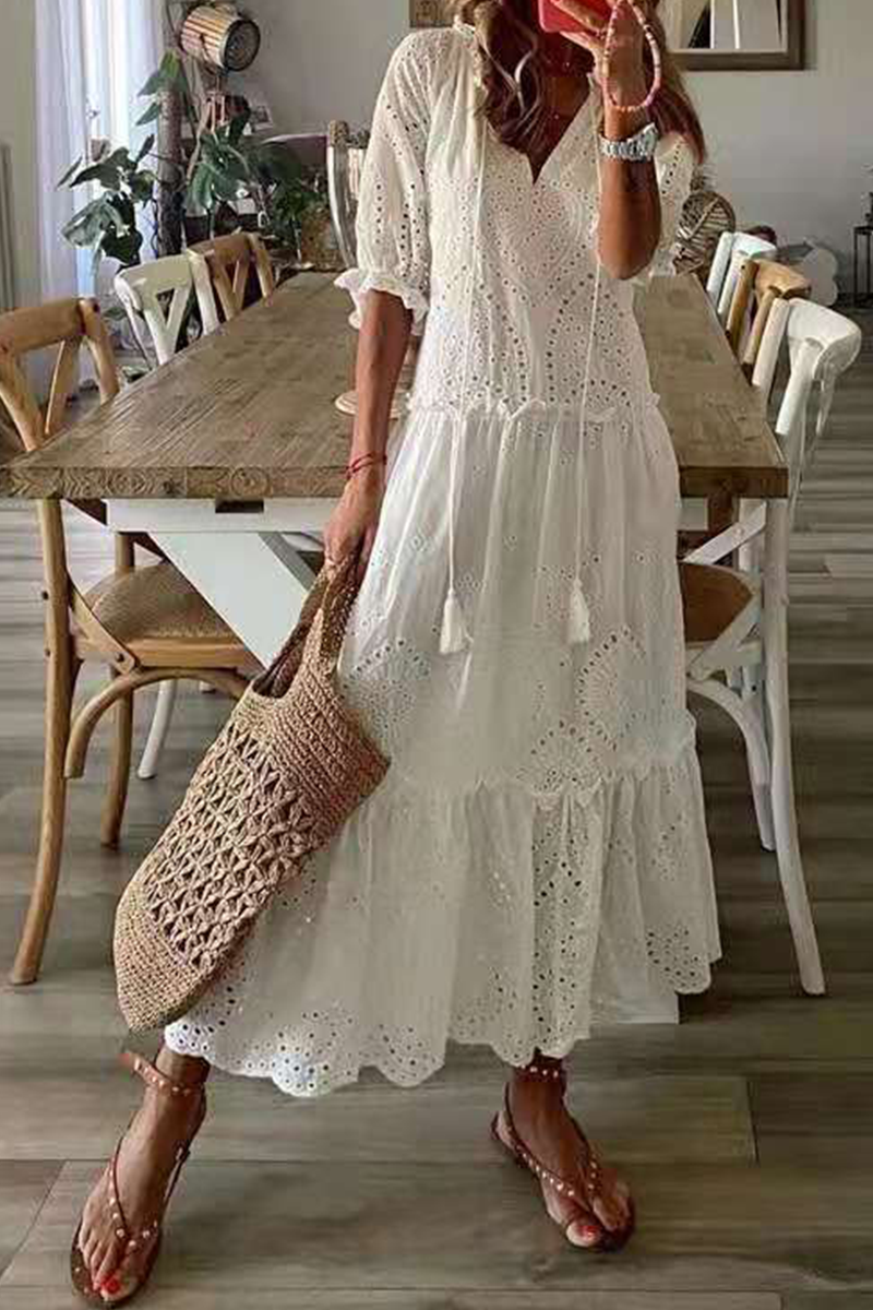 Vestidos elegantes y dulces con escote en V, lisos y ahuecados con frenillo.