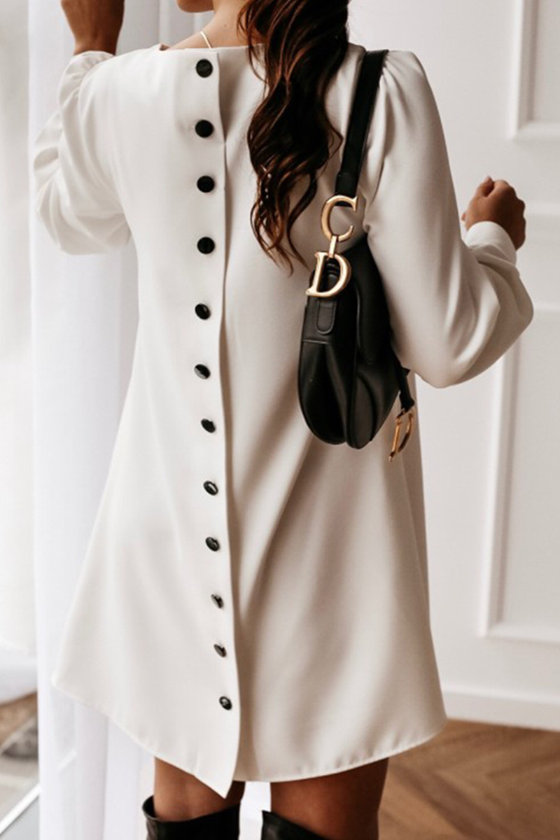 Vestidos casuales de cuello redondo con hebilla y patchwork sólido