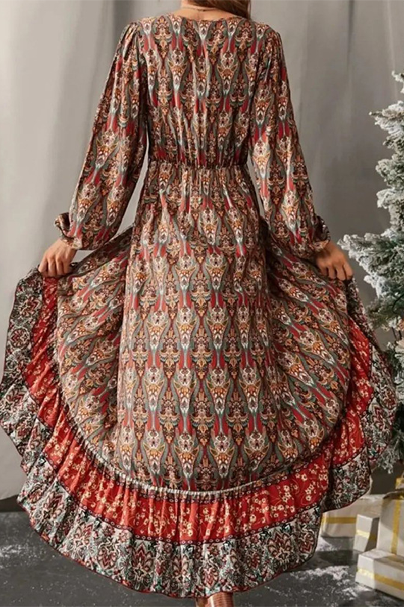 Vestidos con falda pastel, cuello en V y patchwork con estampado de moda