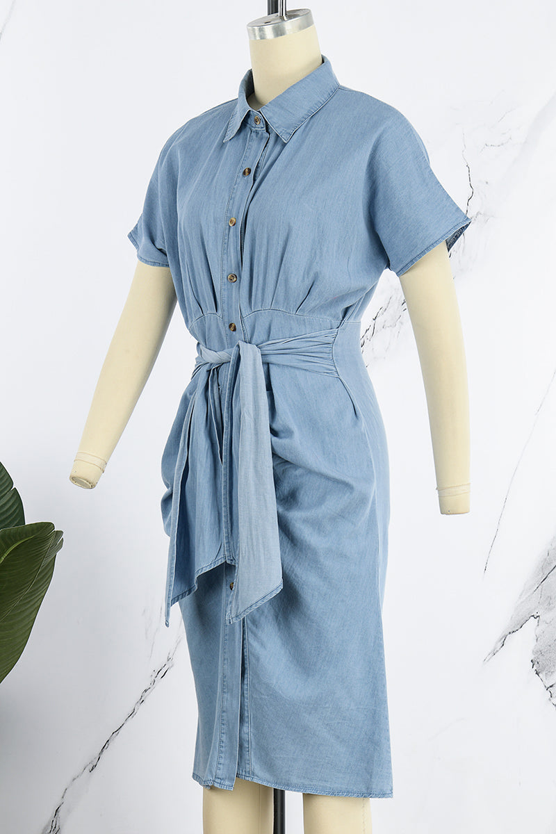 Casual Street Solid Frenulum Buckle Turndown Collar Short Sleeve Regular Denim Dresses