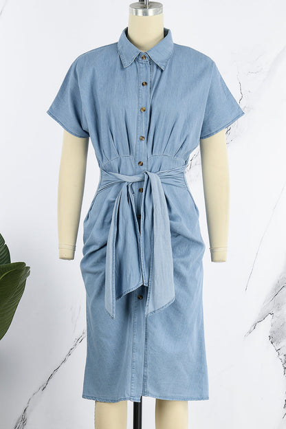 Casual Street Solid Frenulum Buckle Turndown Collar Short Sleeve Regular Denim Dresses