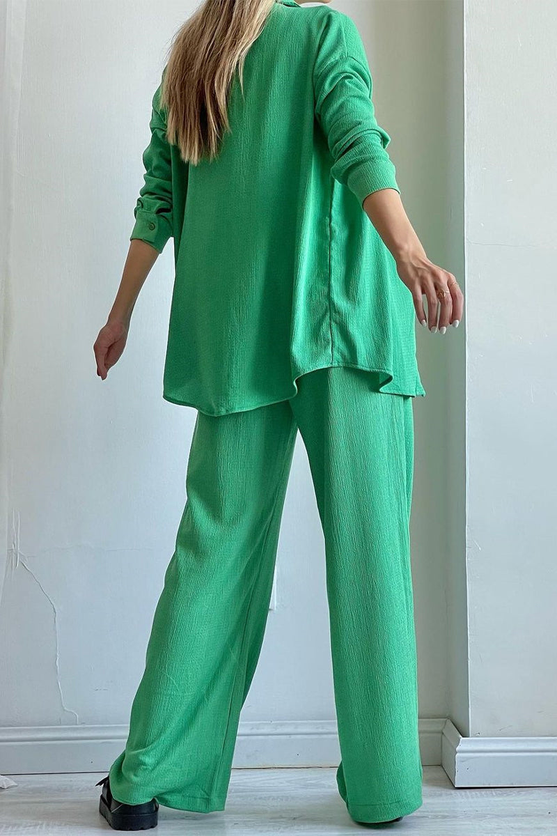 Conjunto informal de tres piezas con cuello vuelto, manga larga y cordón ajustable (camisa, chaleco y pantalón)