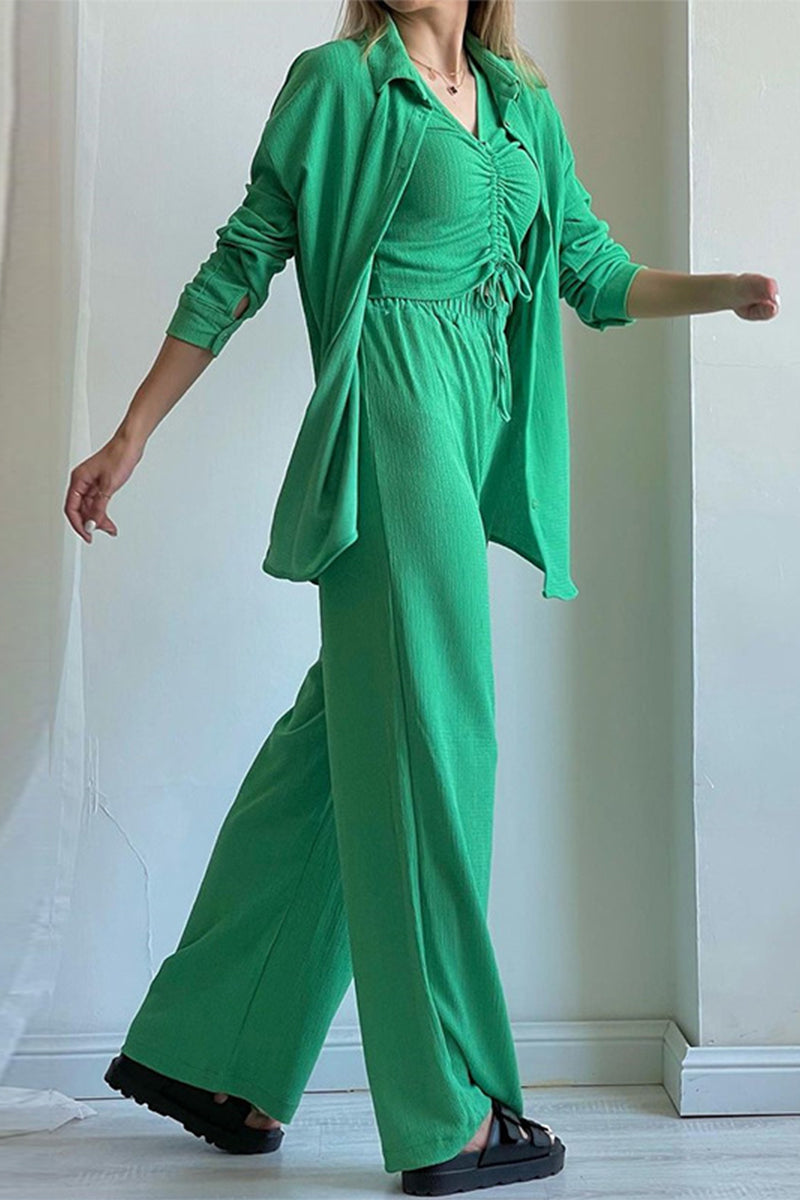 Conjunto informal de tres piezas con cuello vuelto, manga larga y cordón ajustable (camisa, chaleco y pantalón)