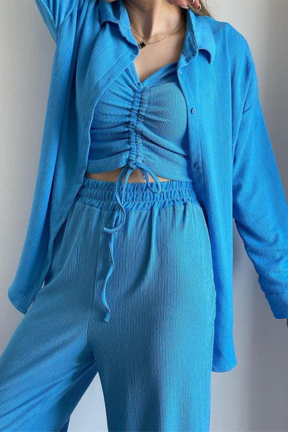 Conjunto informal de tres piezas con cuello vuelto, manga larga y cordón ajustable (camisa, chaleco y pantalón)