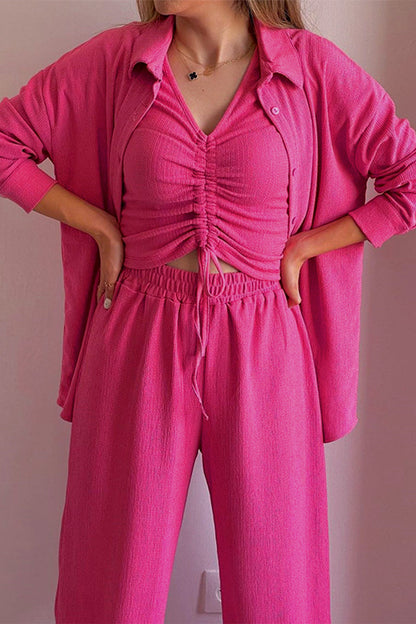 Conjunto informal de tres piezas con cuello vuelto, manga larga y cordón ajustable (camisa, chaleco y pantalón)