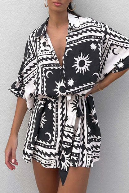 Mono sexy con estampado geométrico y escote en V (4 colores)