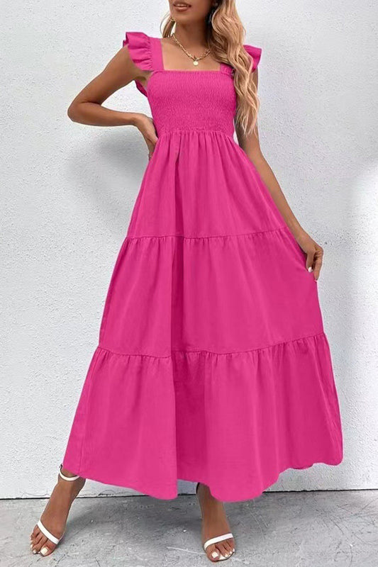 Elegante vestido de falda pastel con cuello cuadrado, espalda descubierta y color liso