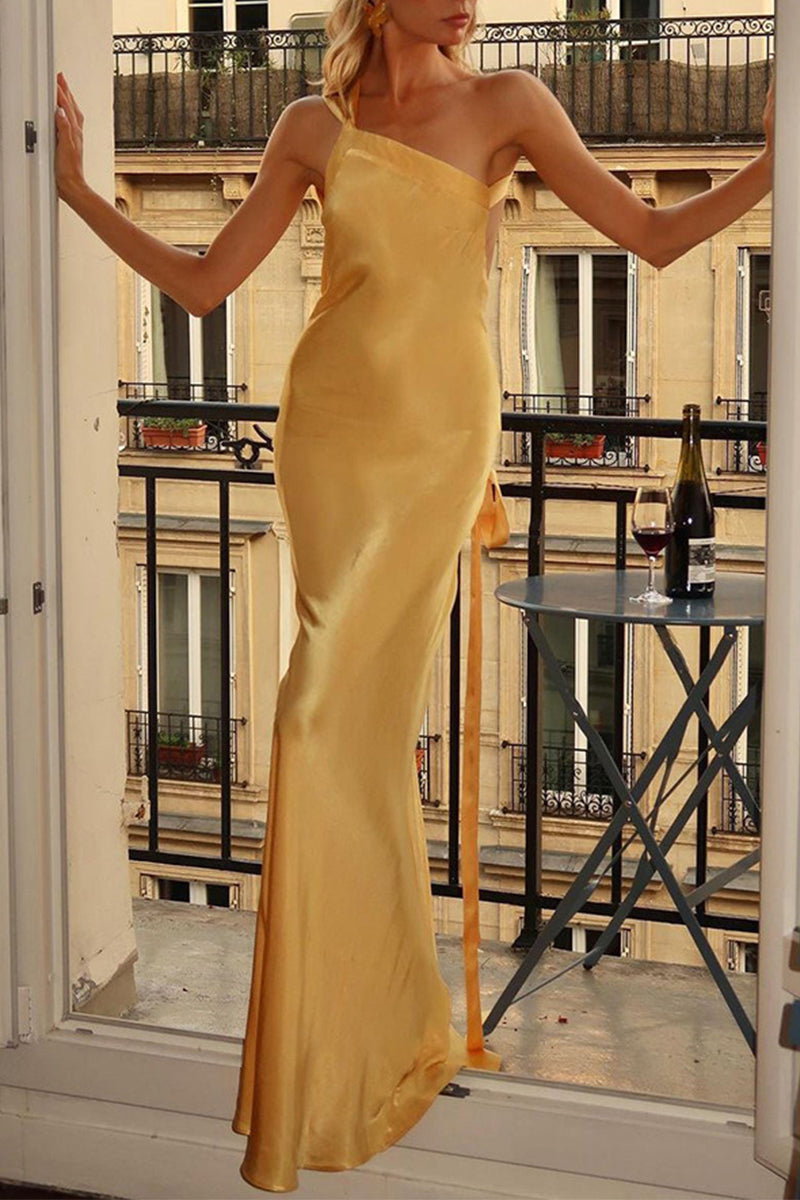 Elegante vestido de noche formal liso sin espalda con cuello oblicuo