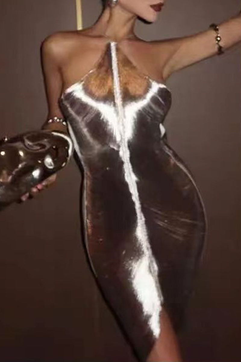 Vestido sexy sin mangas con cuello halter, espalda descubierta y borlas sólidas