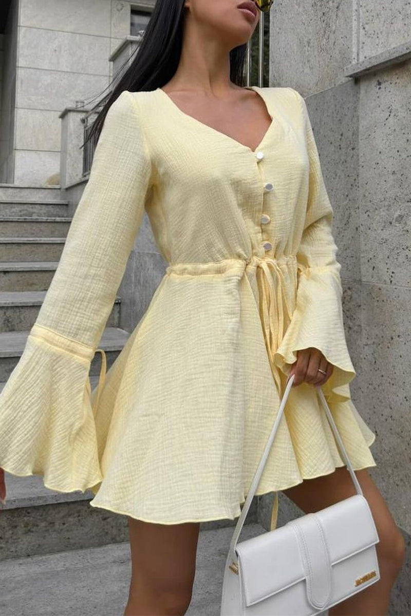 Mono elegante de color liso con cuello en V y frenillo con cordón ajustable