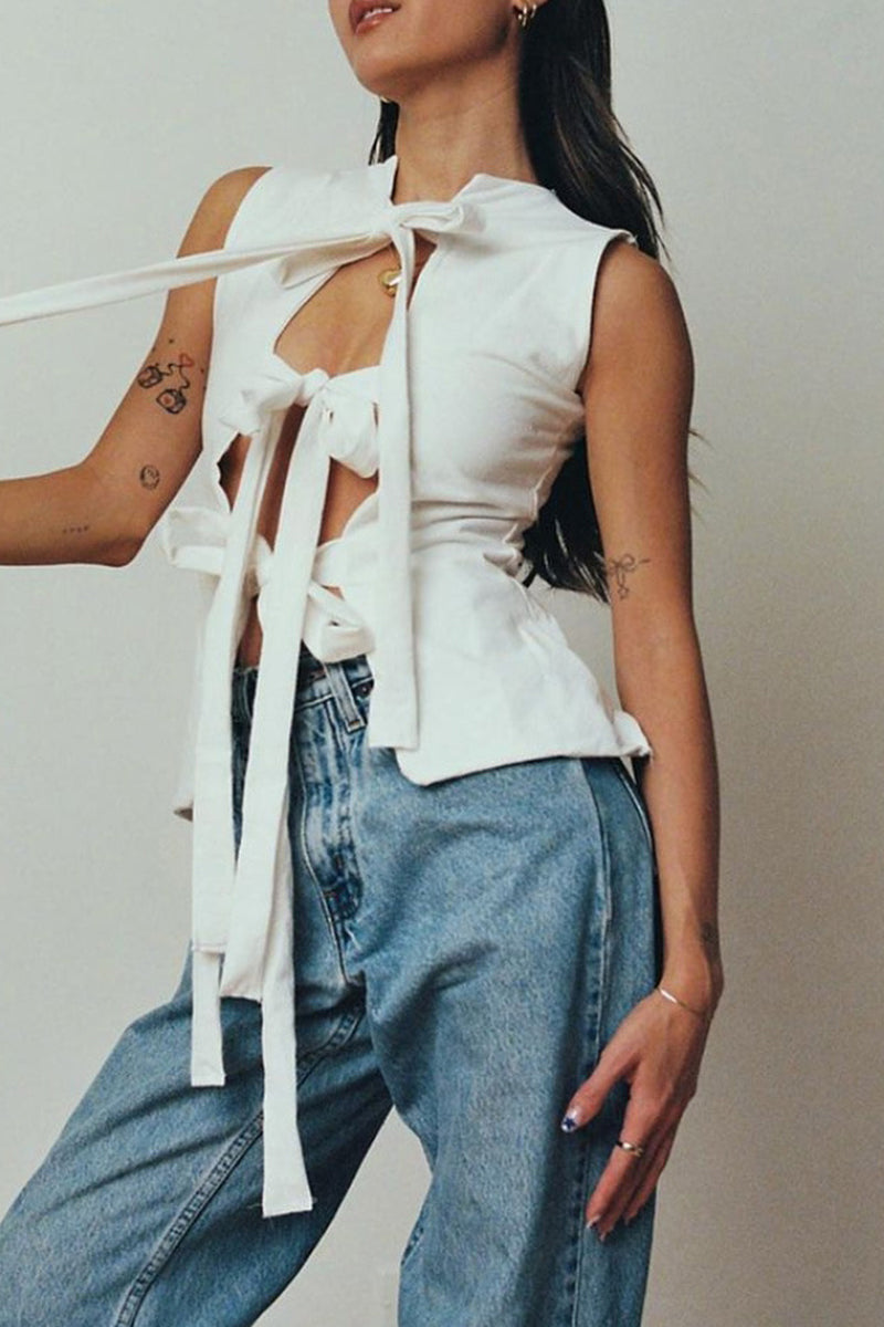 Tops sexys de color sólido con cordones y cuello en V