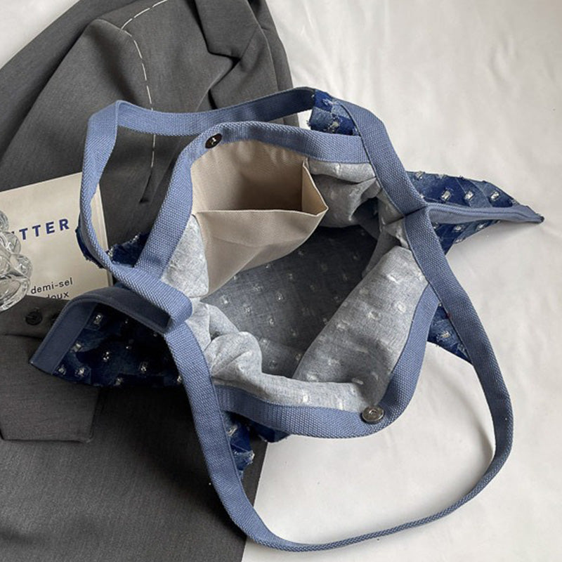 Bolsos casuales con parches rotos