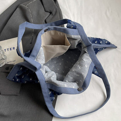 Bolsos casuales con parches rotos