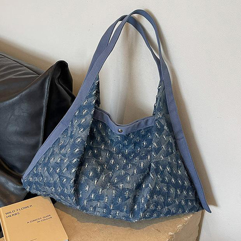 Bolsos casuales con parches rotos