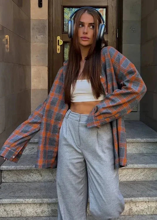 Vintage-InspiRed Plaid Shirt - Relaxed Fit with Lapels and Pocket