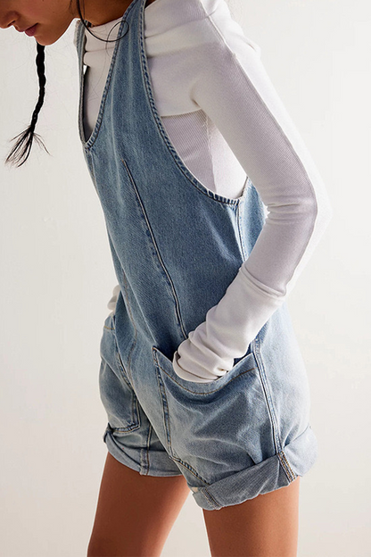 Mono vaquero recto informal de uso diario con estampado degradado, bolsillo en contraste, cuello en V, sin mangas