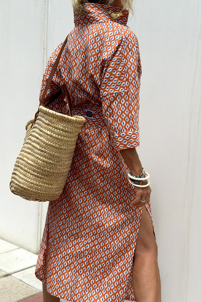 Vestidos camiseros informales con cuello vuelto, botones y cordones con estampado geométrico