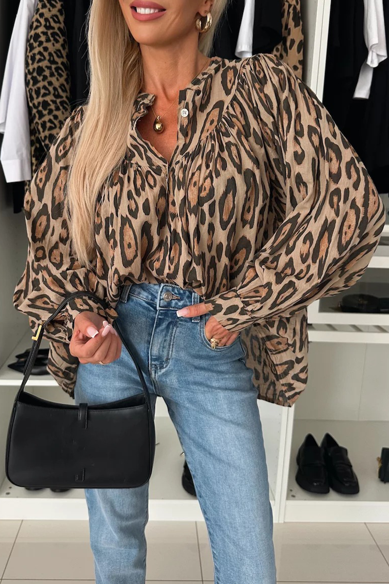 Blusas casuales con cuello redondo fruncido y botones de leopardo