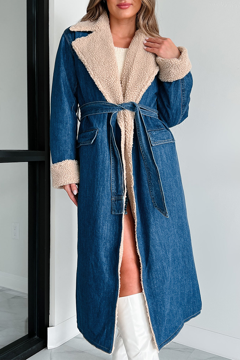 Prendas de abrigo informales de calle con bolsillos, cordones y cuello vuelto