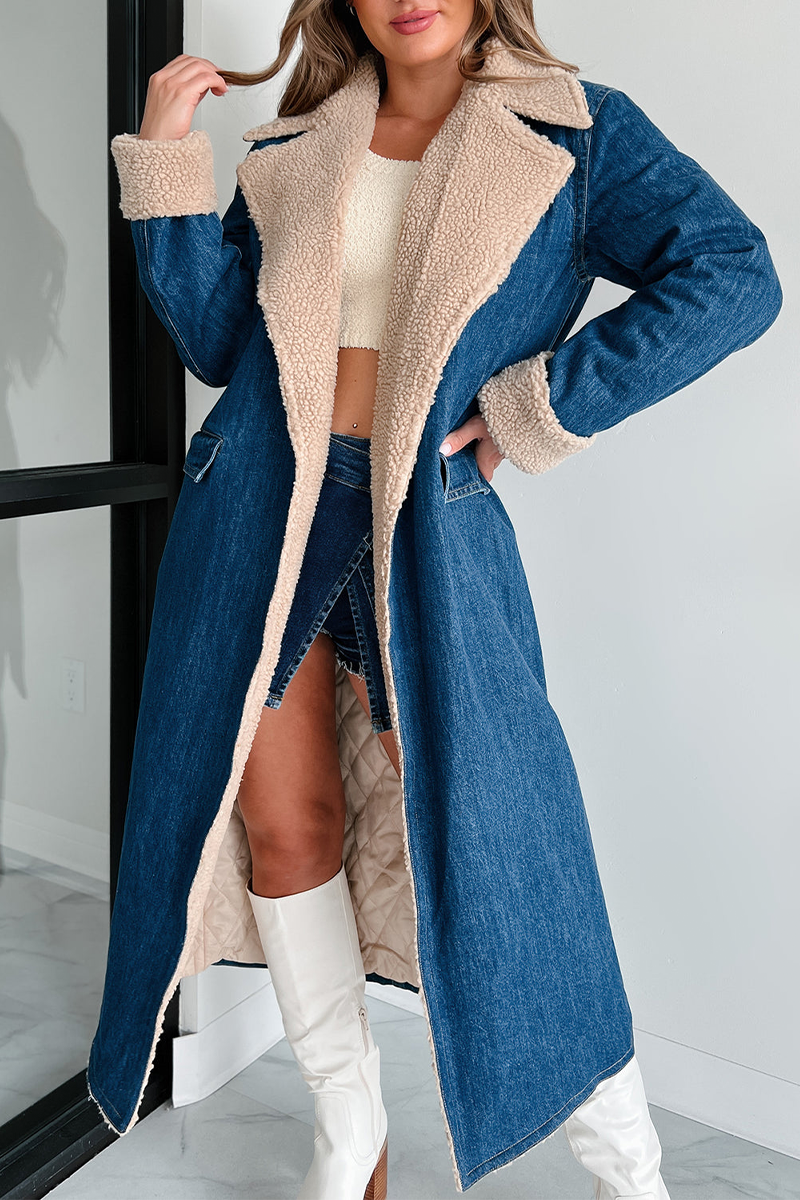 Prendas de abrigo informales de calle con bolsillos, cordones y cuello vuelto