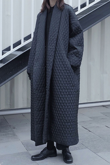 Abrigo informal con cuello vuelto y textura de bolsillo en talla grande