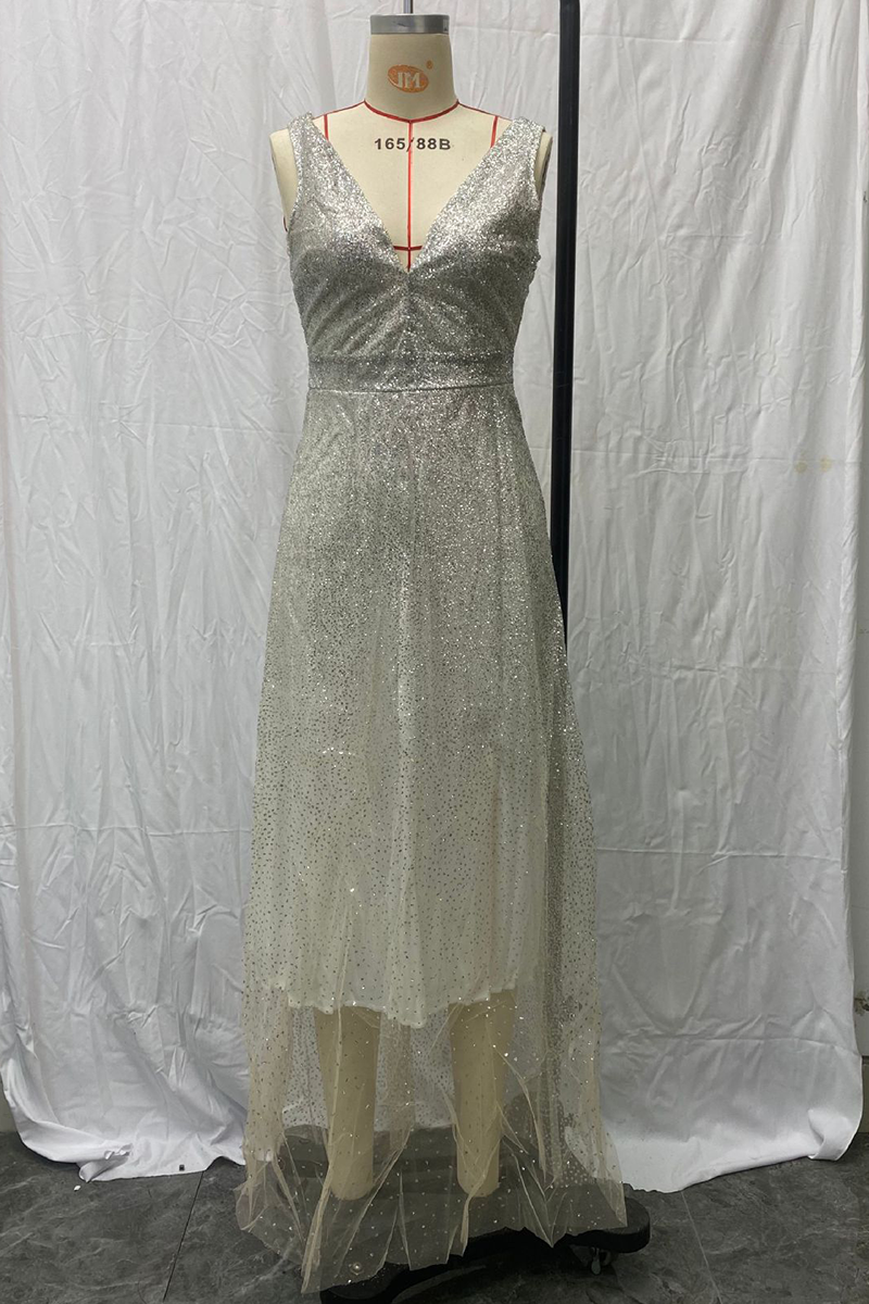 Vestidos de noche sexys con escote en V y lentejuelas degradadas