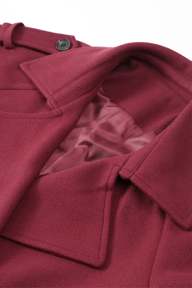 Prendas de abrigo informales de calle con bolsillos, cordones, botones y cuello vuelto