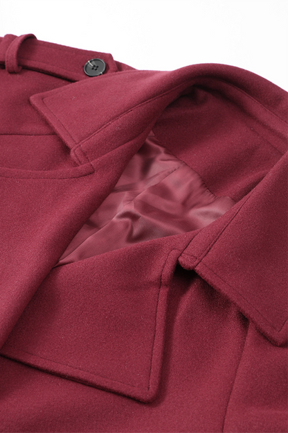 Prendas de abrigo informales de calle con bolsillos, cordones, botones y cuello vuelto