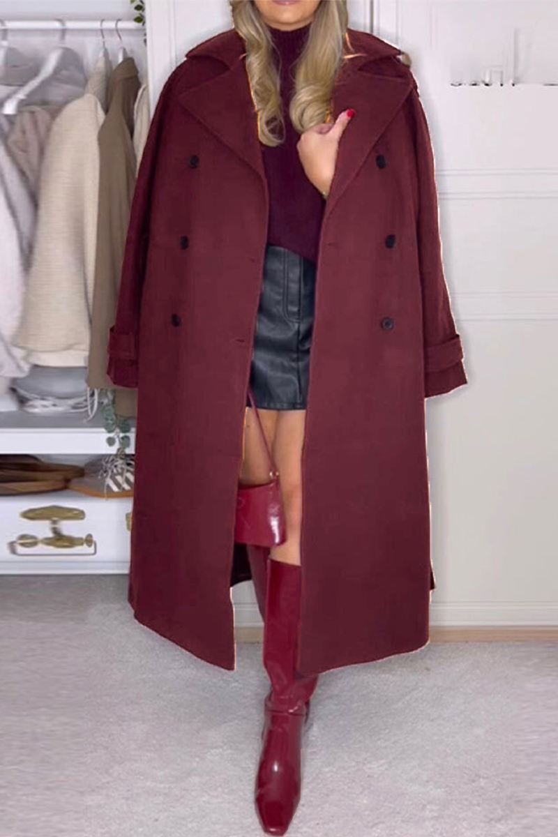 Prendas de abrigo informales de calle con bolsillos, cordones, botones y cuello vuelto