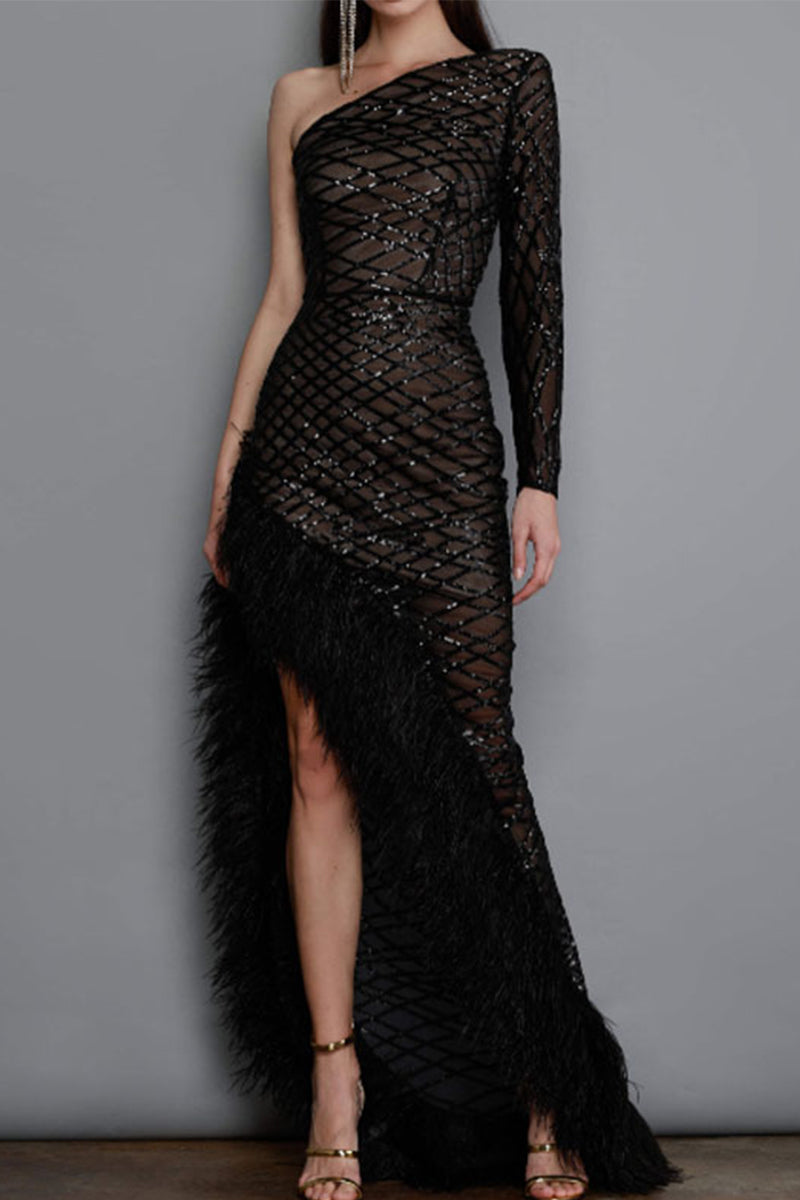 Vestidos de noche sexys de fiesta con hombros caídos, malla irregular y dobladillo de plumas