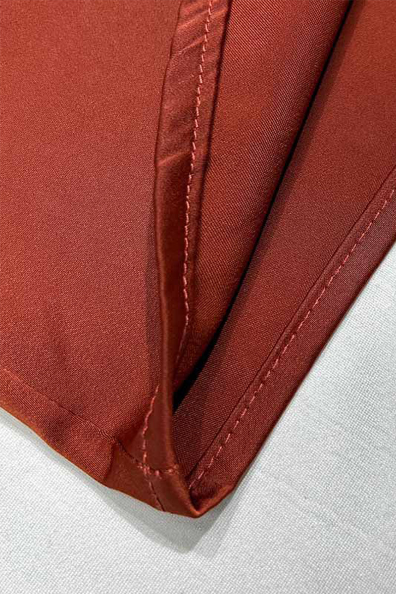 Elegantes vestidos de cola de pez con cuello halter y espalda descubierta