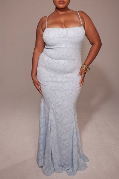 Vestido sexy de cola de pez con escote cuadrado y diseño de tirantes sin espalda y encaje jacquard de color sólido