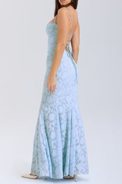 Vestido sexy de cola de pez con escote cuadrado y diseño de tirantes sin espalda y encaje jacquard de color sólido