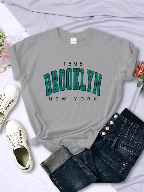 1898 Brooklyn New York Print Womens Short Sleeve Vintage Fashion Casual T-Shirts All-math Crewneck Breathable Female Clothing