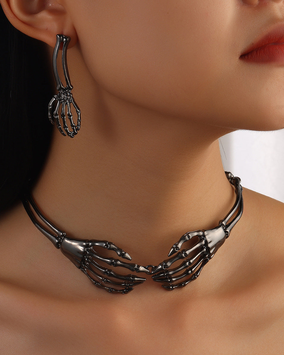 Skull Claw Women’s Pendant Necklace Set