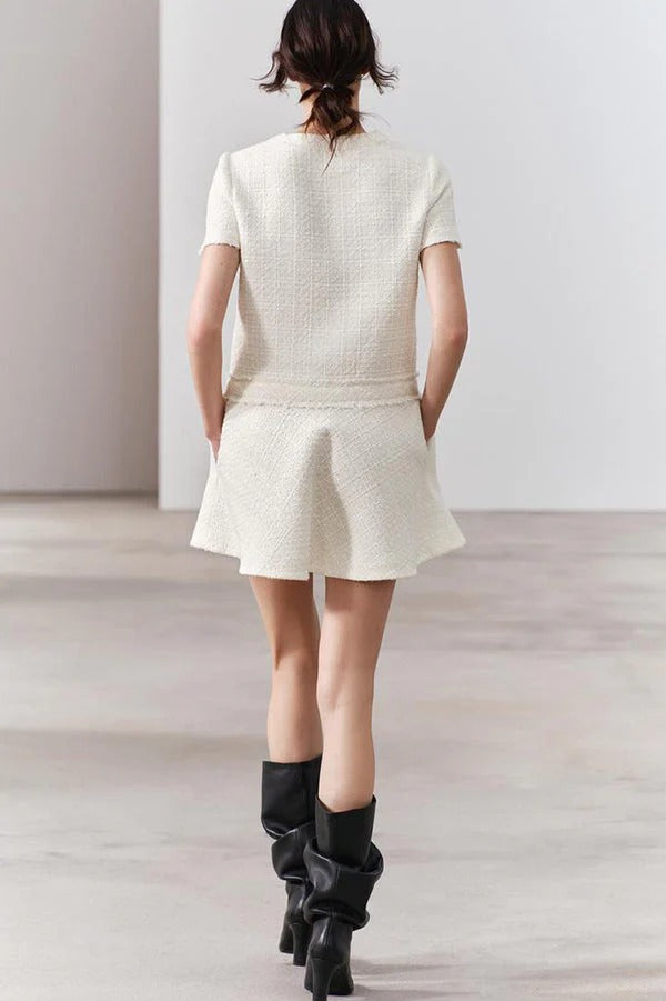 Vestido mini de tweed con textura de London Girl, manga corta, botones dorados y bolsillos, años 60