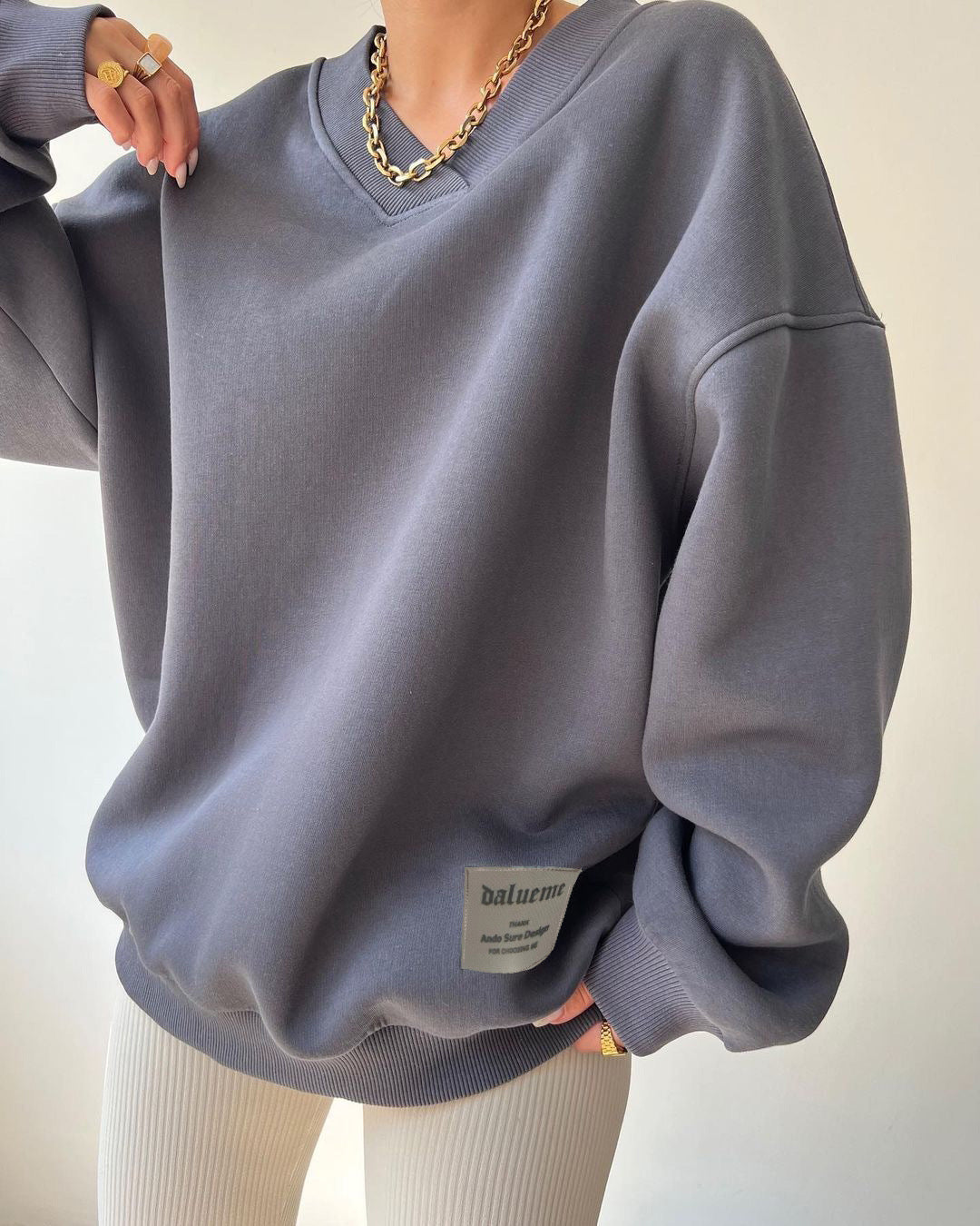 Monterra - V-Neck Oversized Sweatshirt